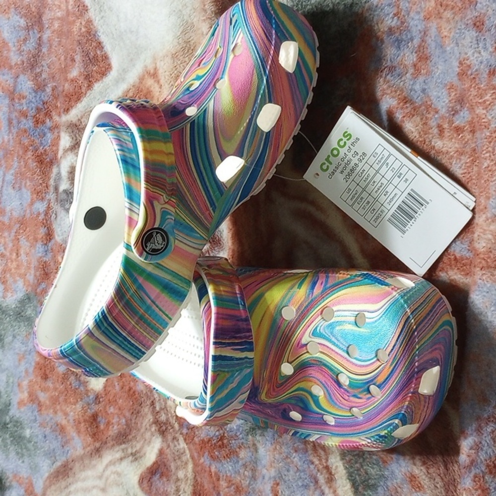 NWT Crocs